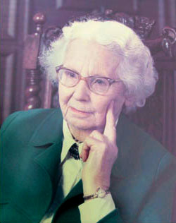 Dr Phyllis Bentley
